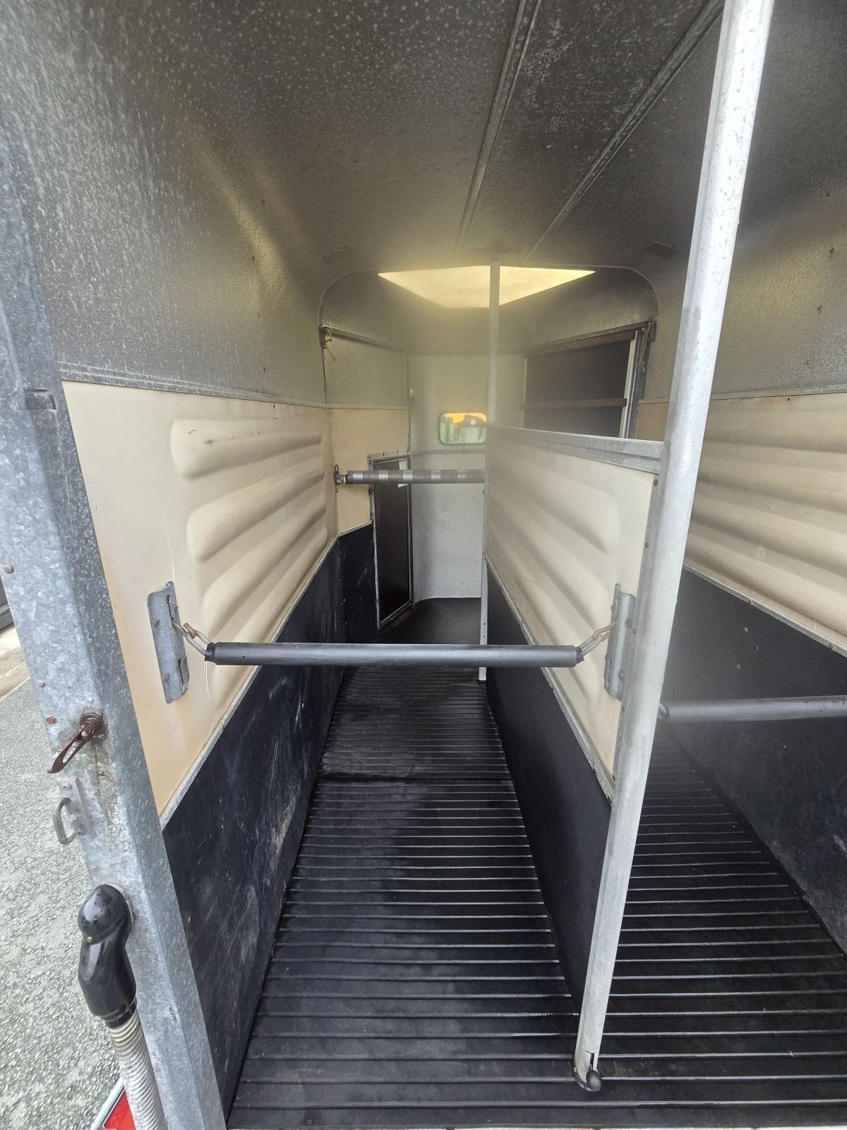 Ifor Williams HB505  Horse Trailer - Trailers & Horseboxes