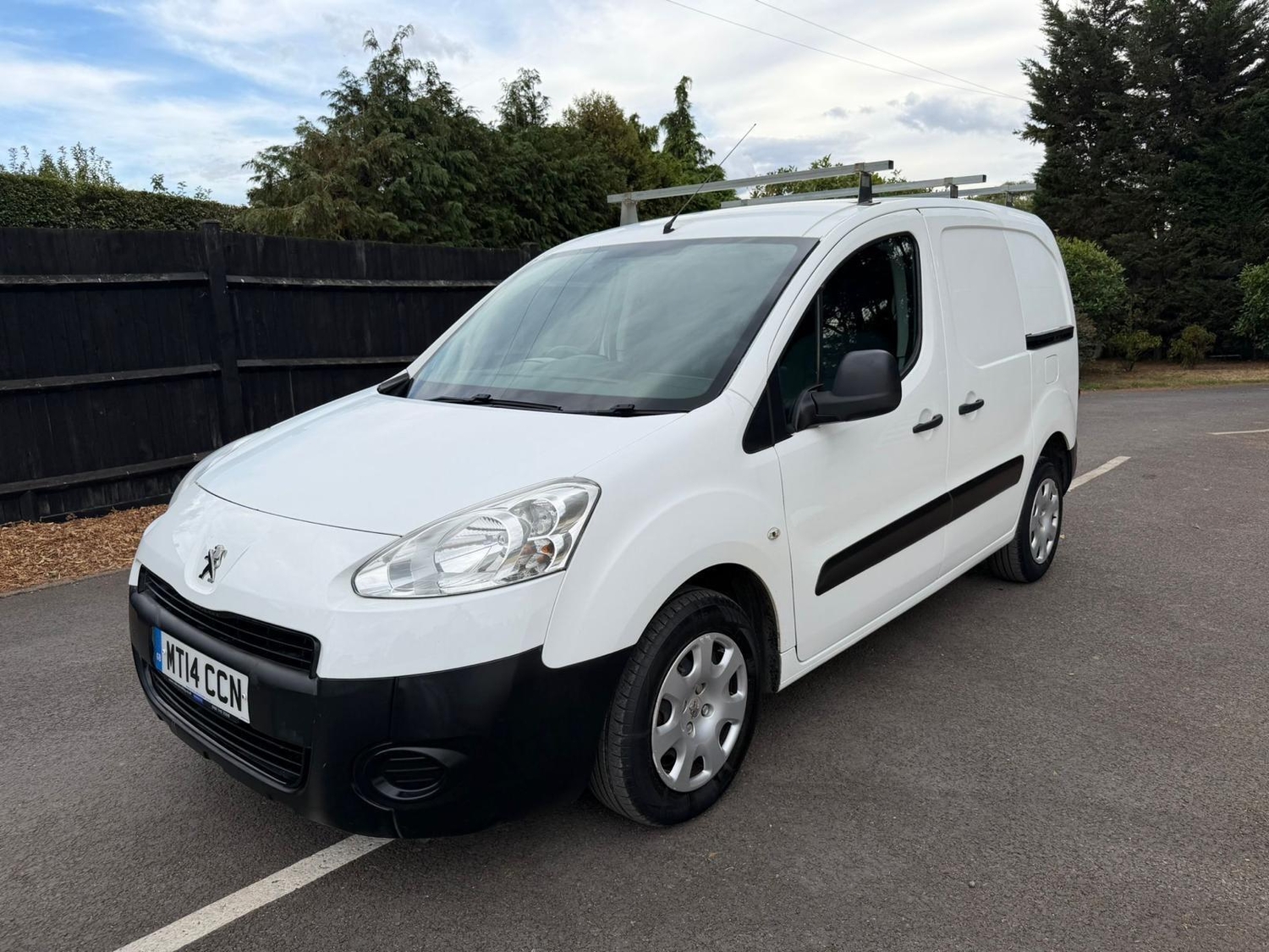 Peugeot Partner Addlestone