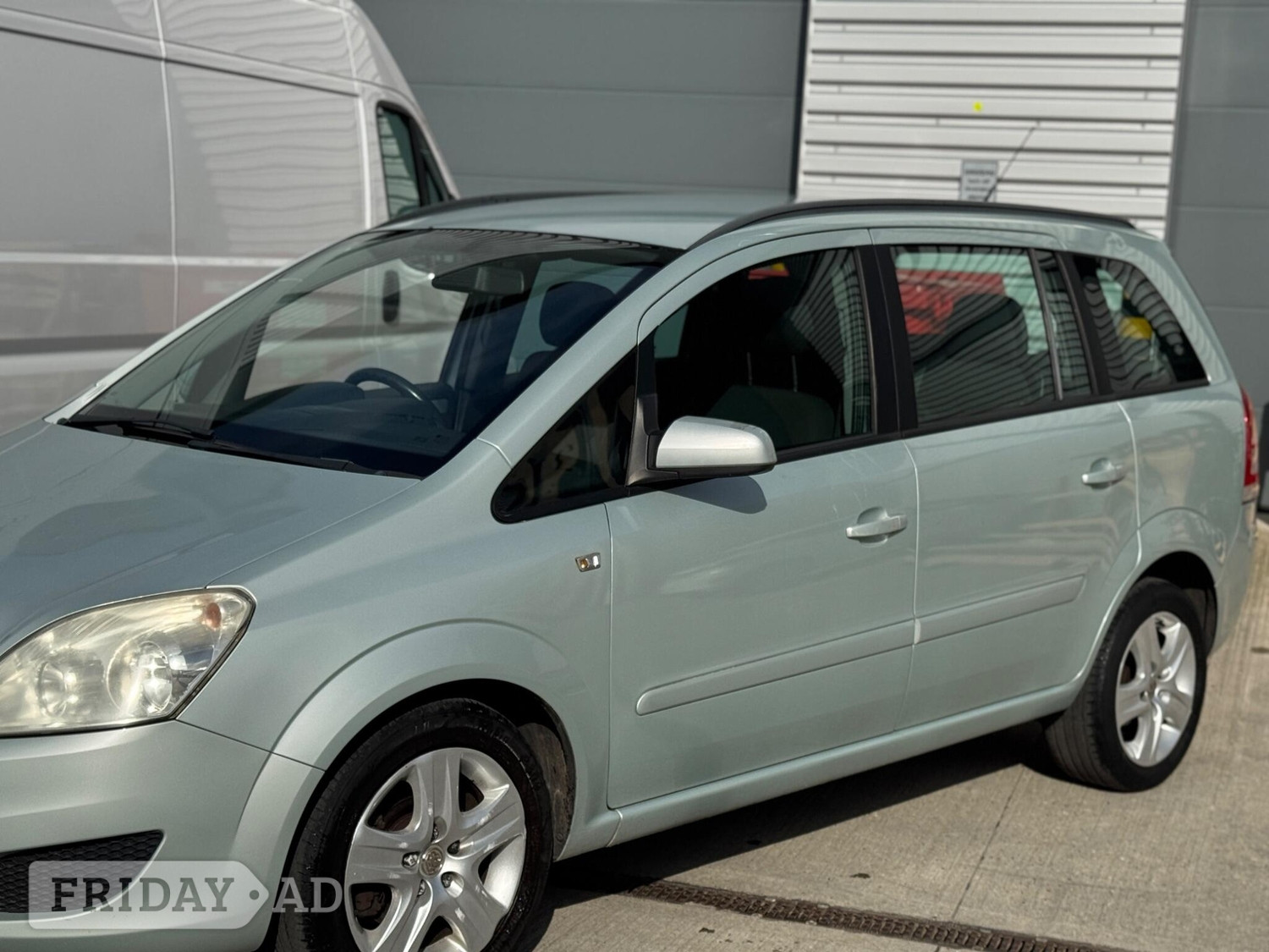 Vauxhall Zafira 2009 - Cars