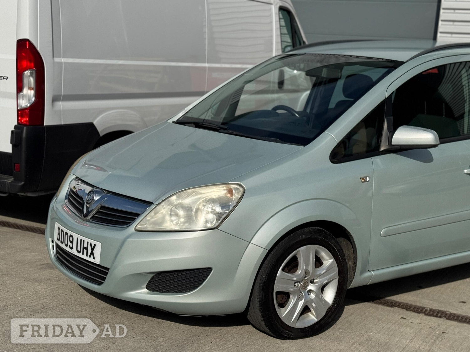 Vauxhall Zafira 2009 - Cars in High Wycombe