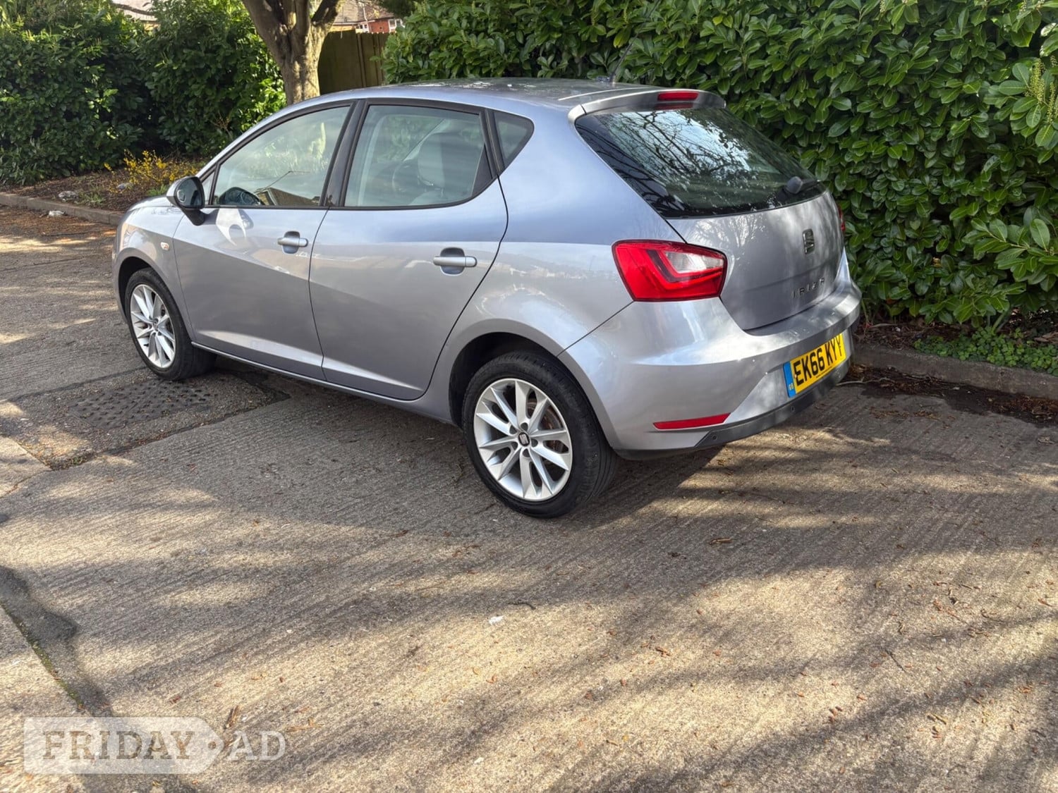 [ berth ]SEAT Ibiza