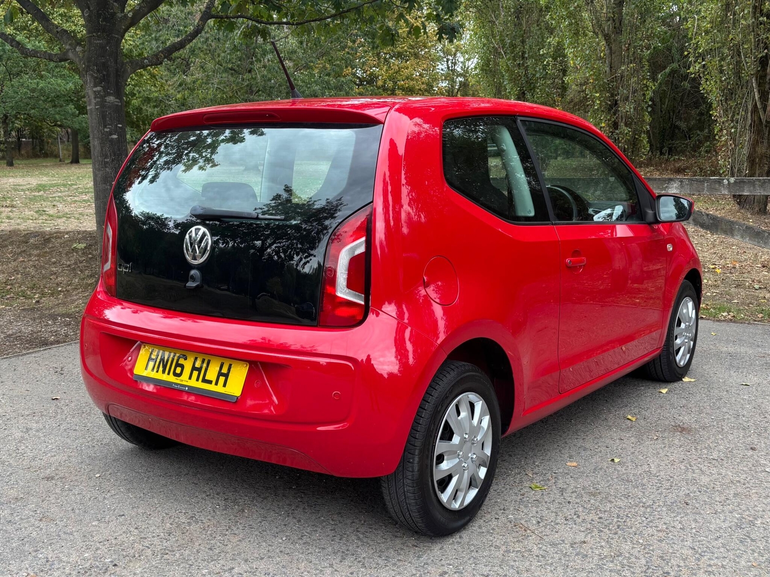 Volkswagen UP! 2016 - Cars in Guildford