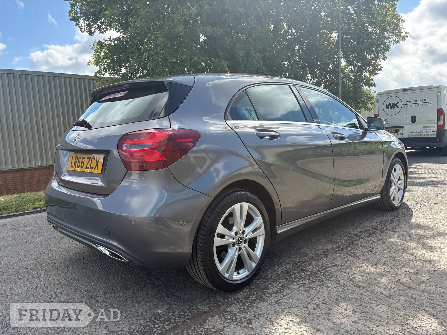 [ berth ]Mercedes-Benz A Class