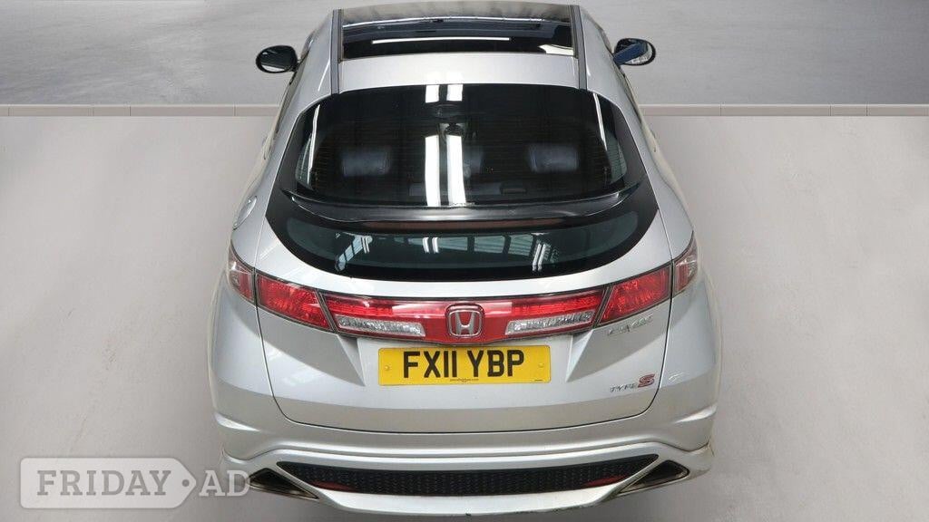 Honda Civic 2011 - Cars in Winchester