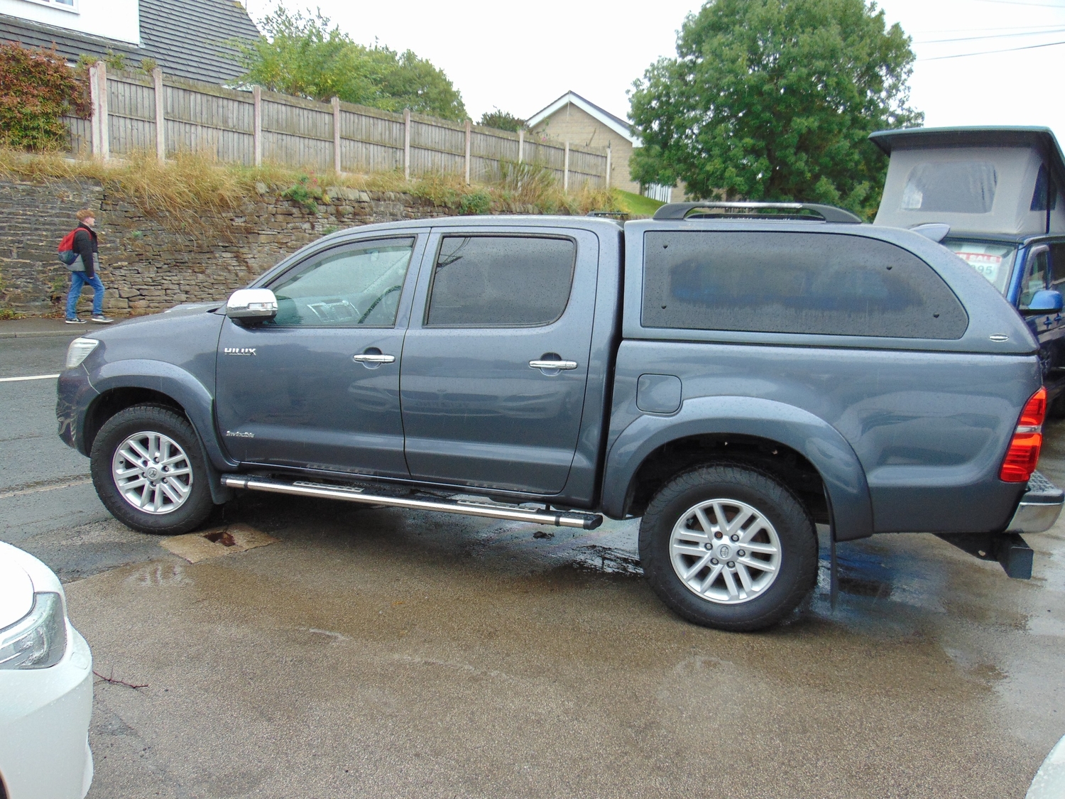 [ berth ]Toyota Hilux