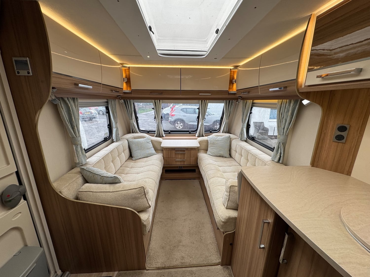 Lunar Delta 2016 - Motorhomes & Caravans