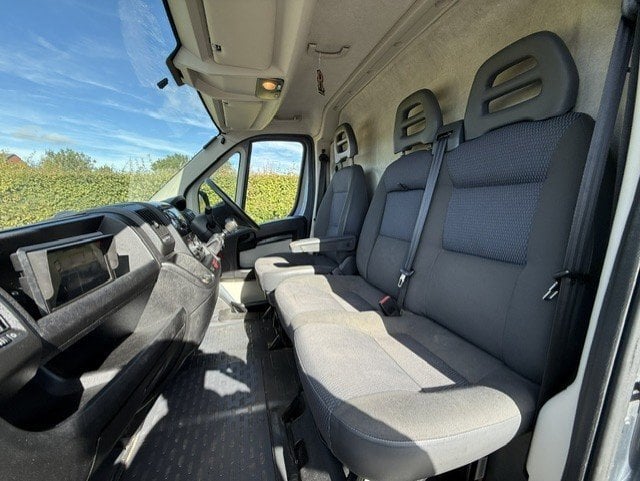 JP Coach built Weekender Model  Citroen Relay  Horsebox - Trailers & Horseboxes