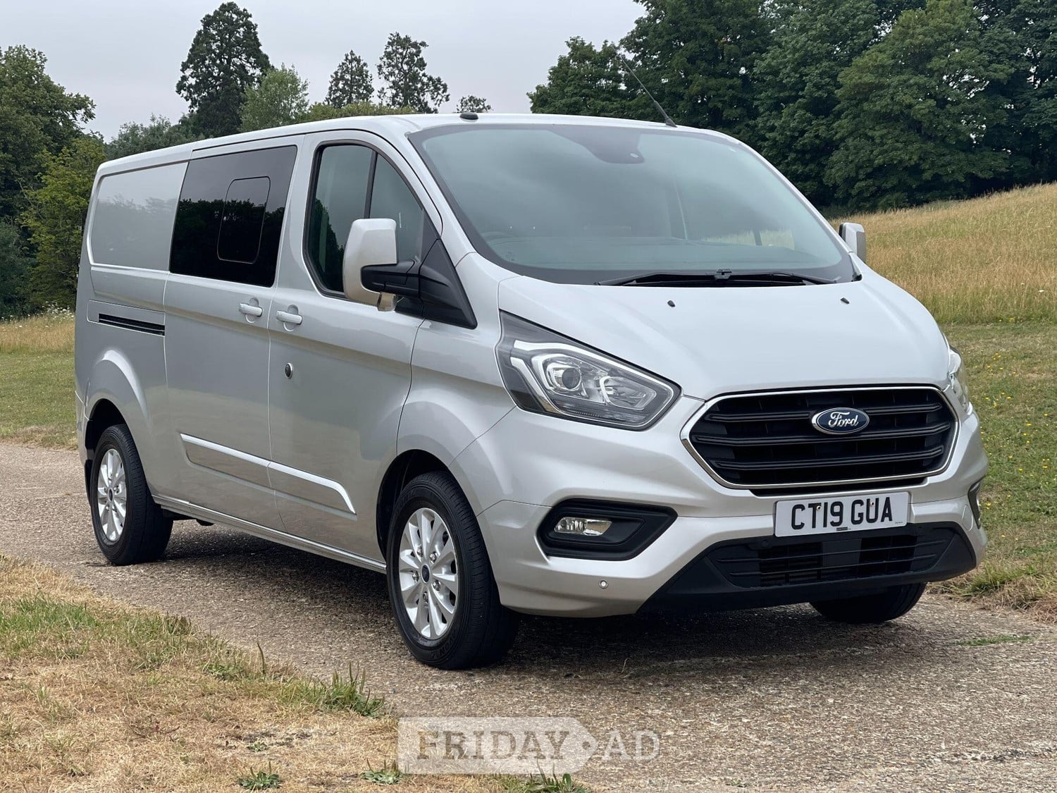 [ berth ]Ford Transit Custom