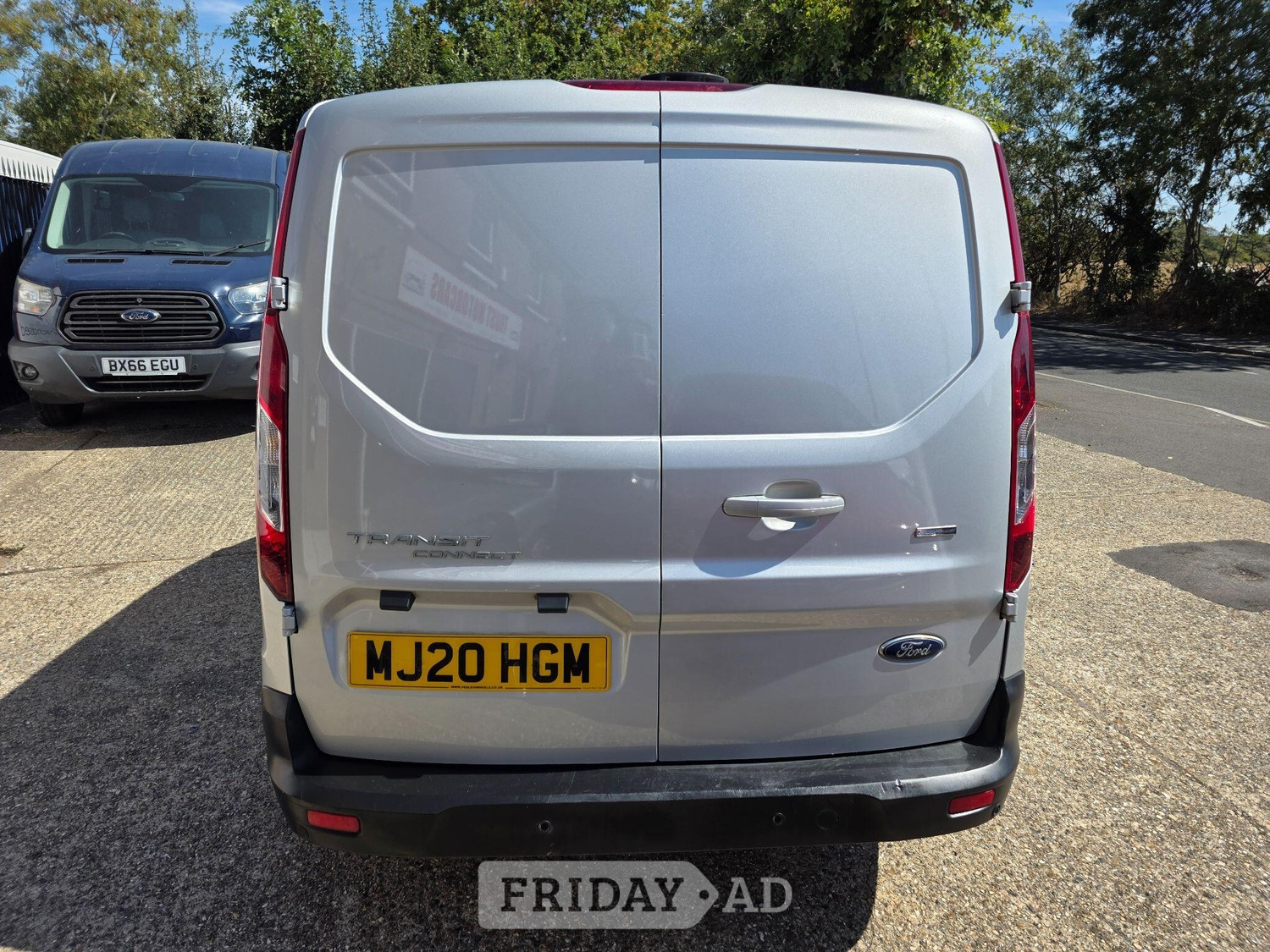 [ berth ]Ford Transit Connect