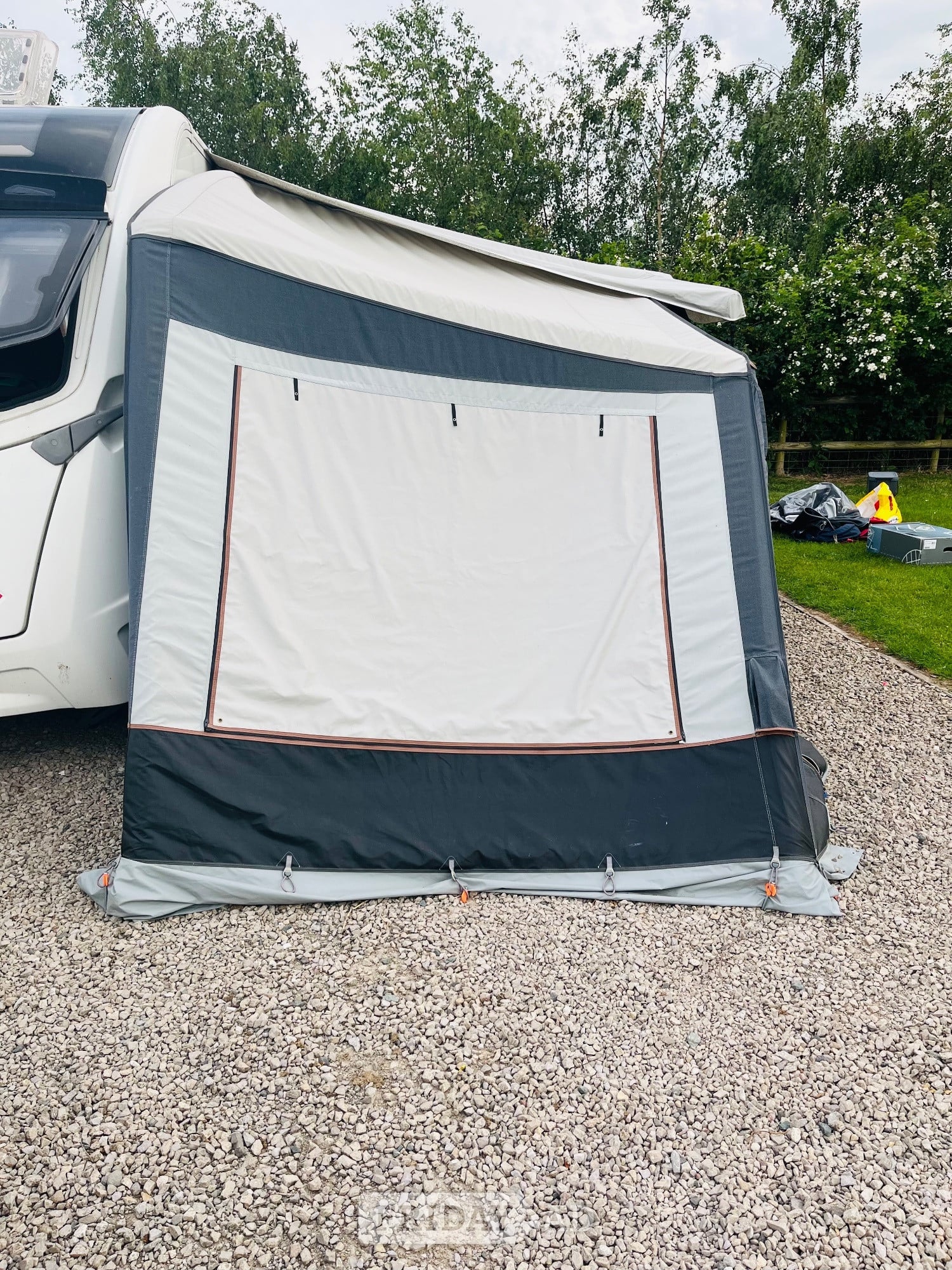 Isabella Air Cirrus North 400 + LEFT Air Annex + carpet/sheet -  in Rugby