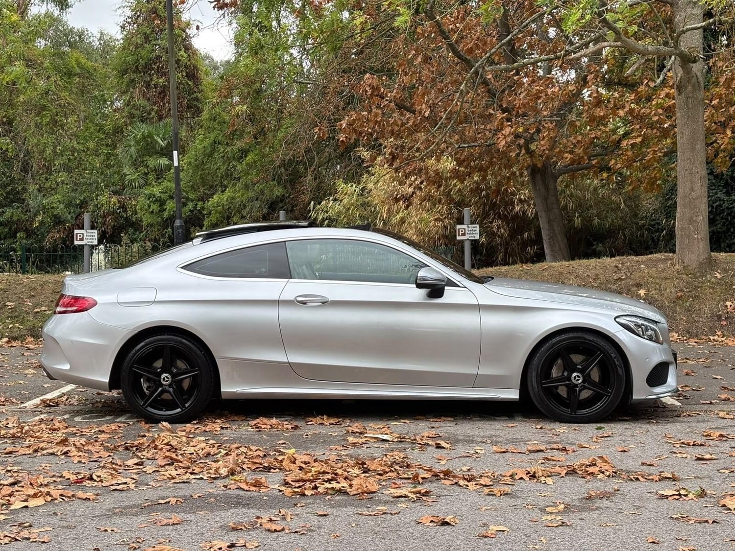[ berth ]Mercedes-Benz C Class