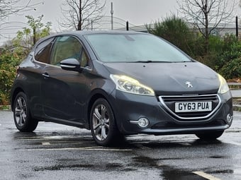 Peugeot 208 2013