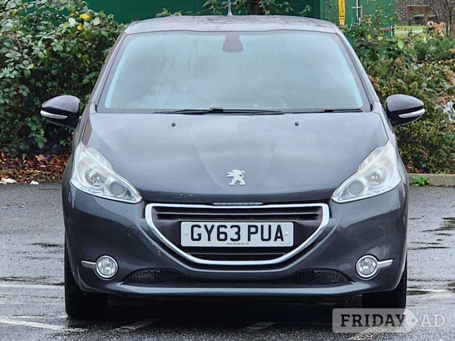 [ berth ]Peugeot 208