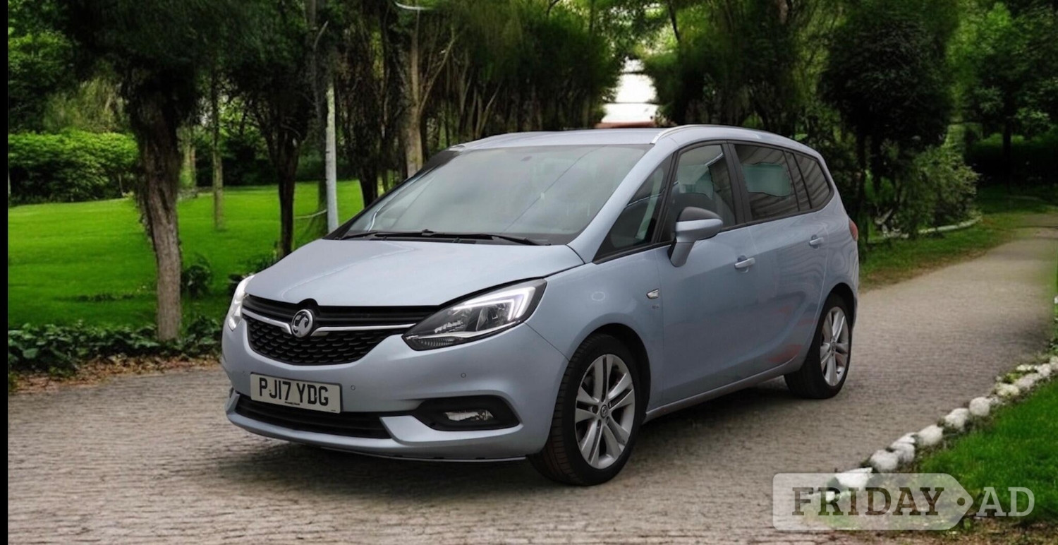 Vauxhall Zafira Tourer 2017 in Staines