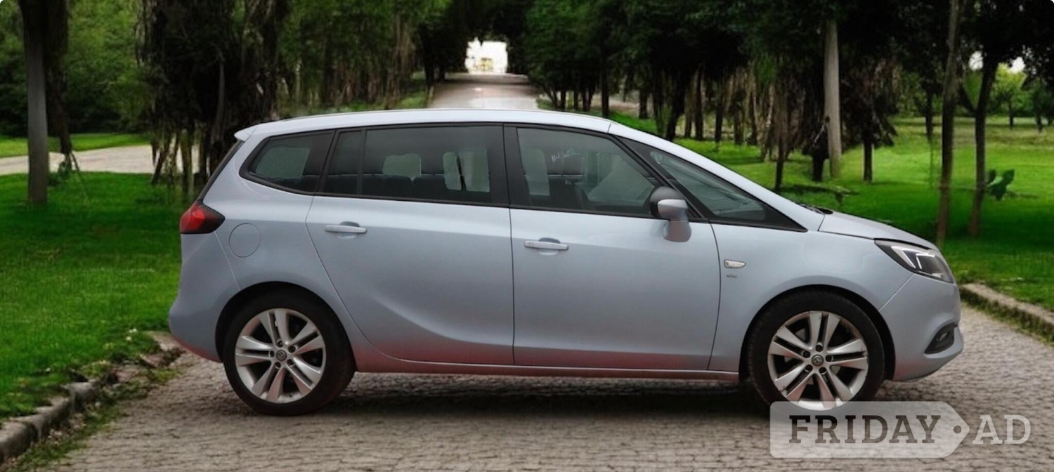 Vauxhall Zafira Tourer 2017 - Cars in Staines