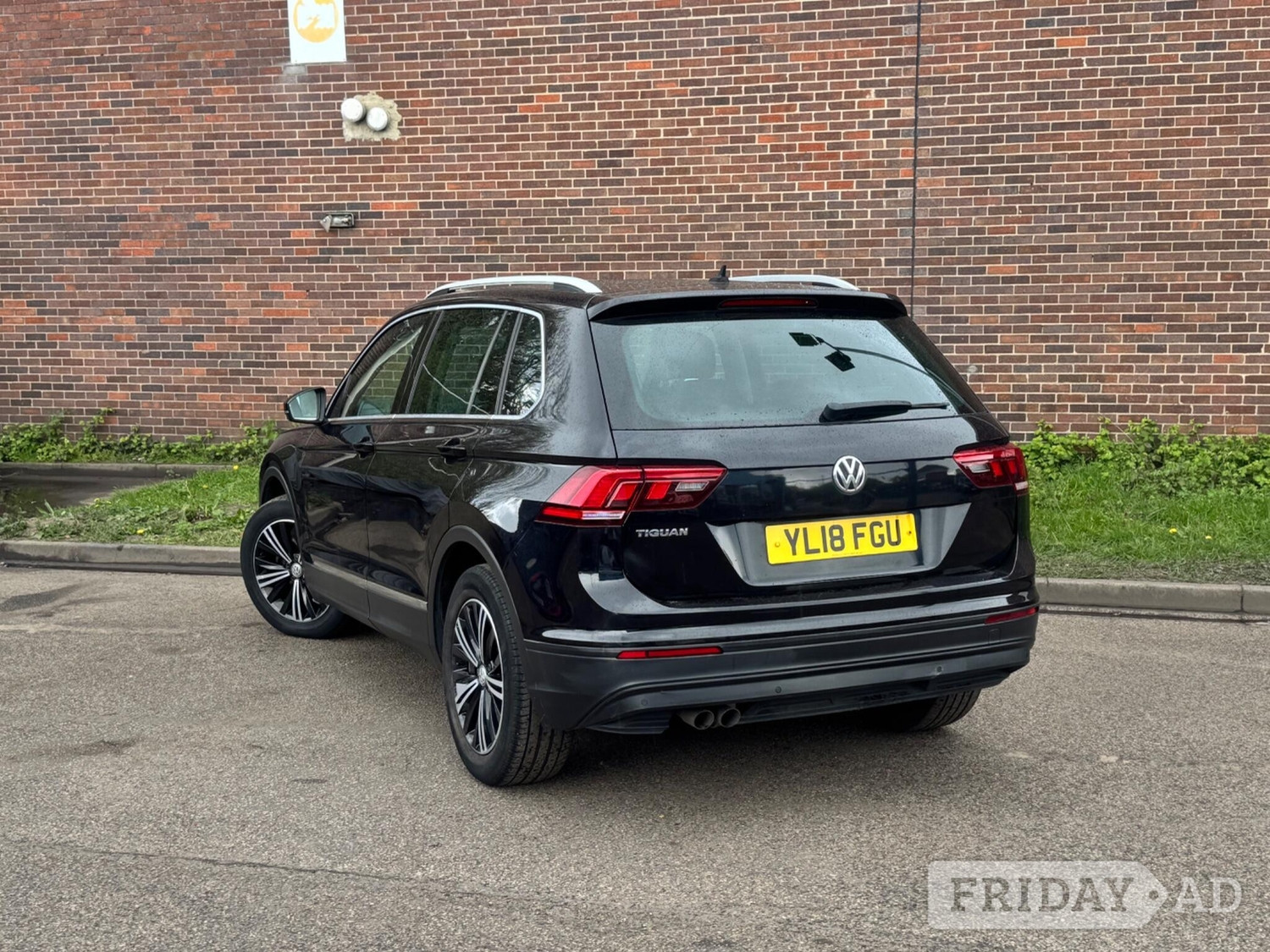 Volkswagen Tiguan 2018 - Cars in Leeds