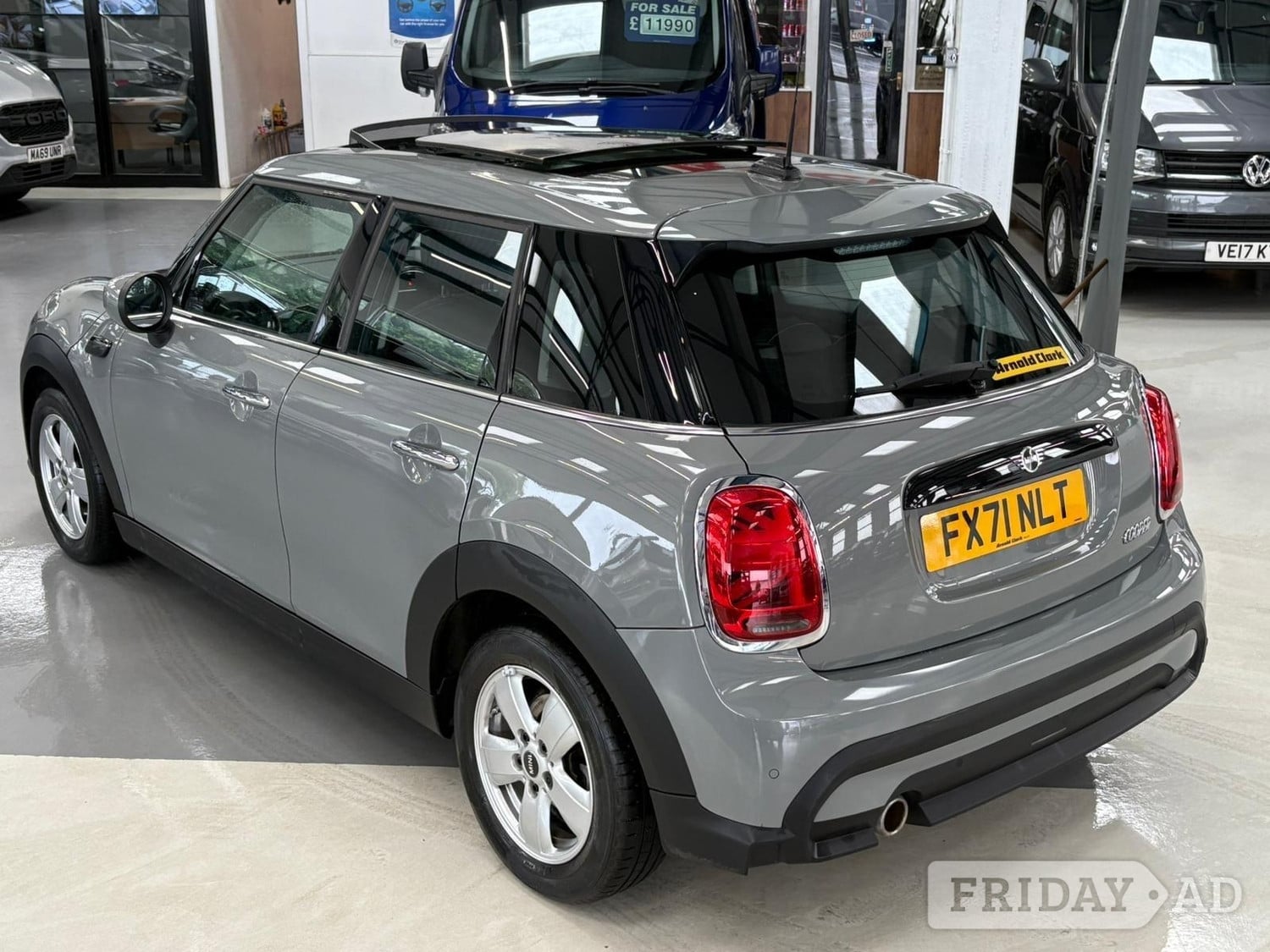 Mini Hatch 2021 - Cars in Bolton