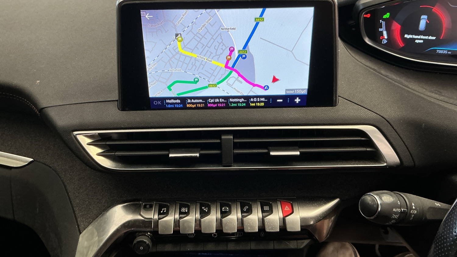 [ berth ]Peugeot 5008