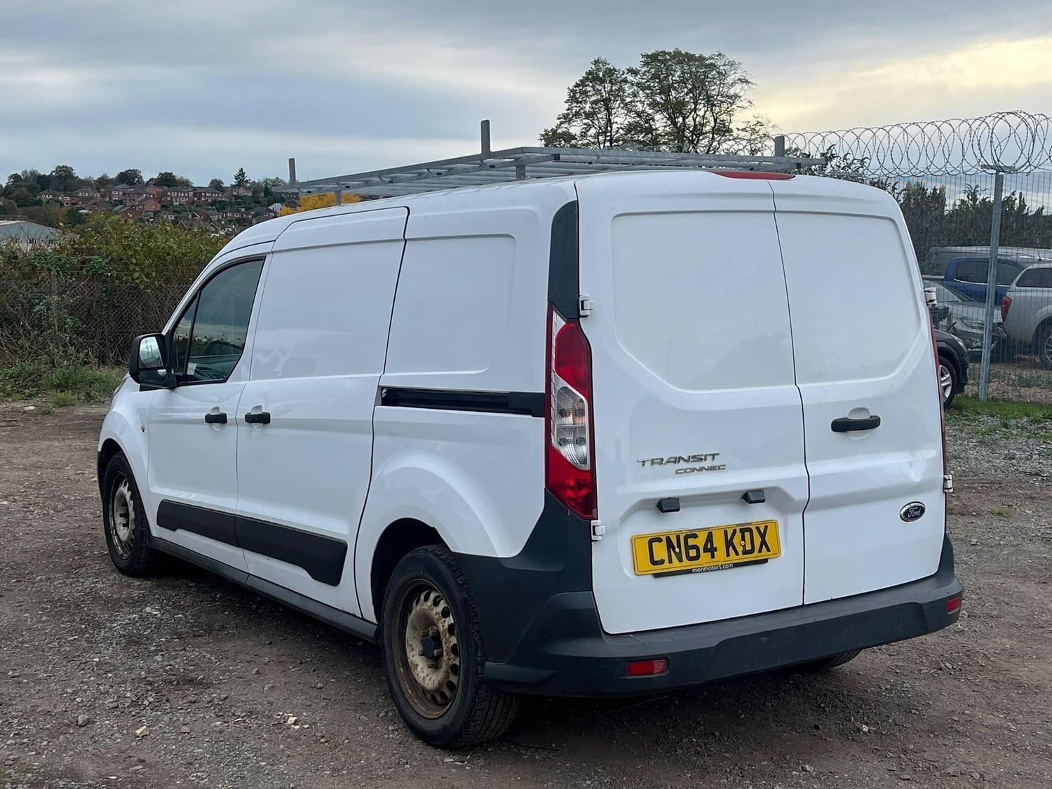 [ berth ]Ford Transit Connect