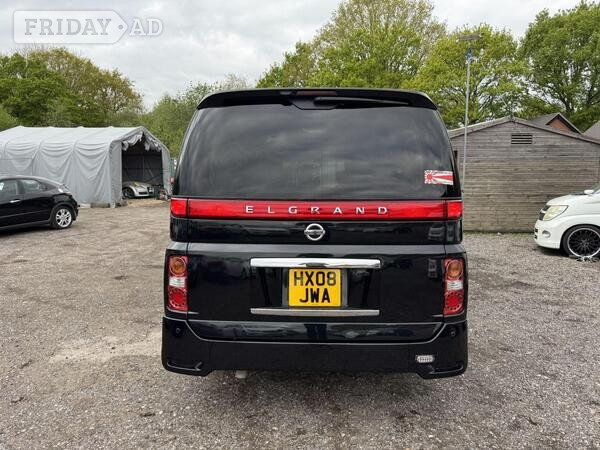 Nissan Elgrand 2008 - Cars in Southampton