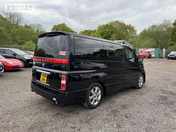 [ berth ]Nissan Elgrand