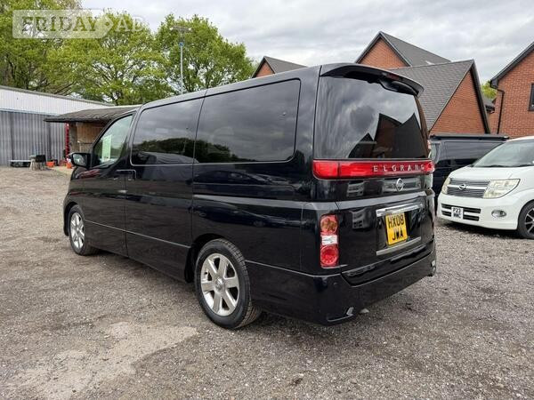 Nissan Elgrand 2008 - Cars