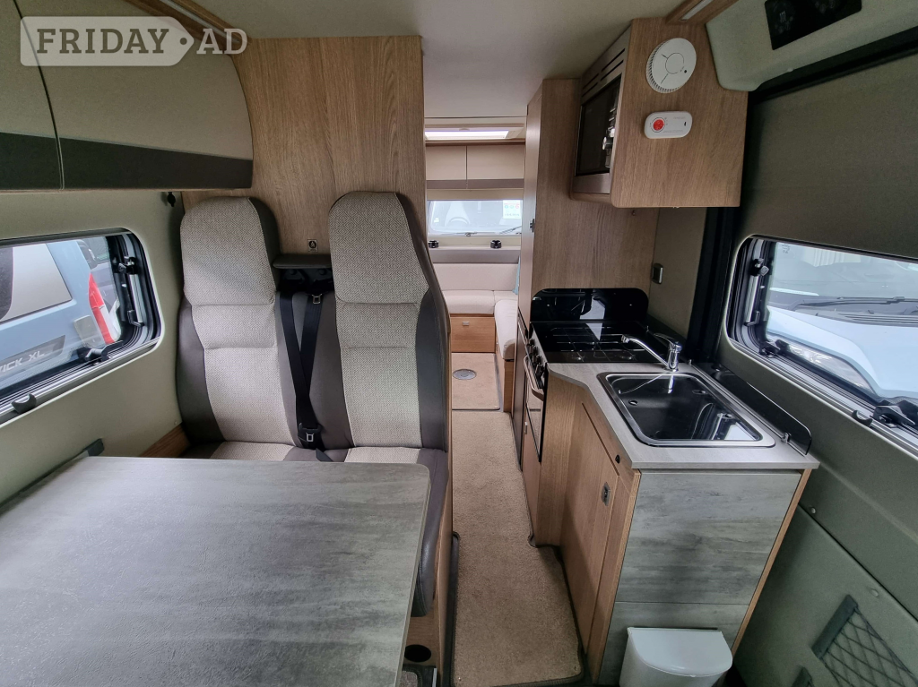 Auto-Trail V-Line 636 Sport Highbridge