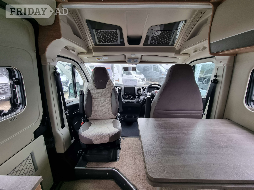 [2 berth ]Auto-Trail V-Line 636 Sport