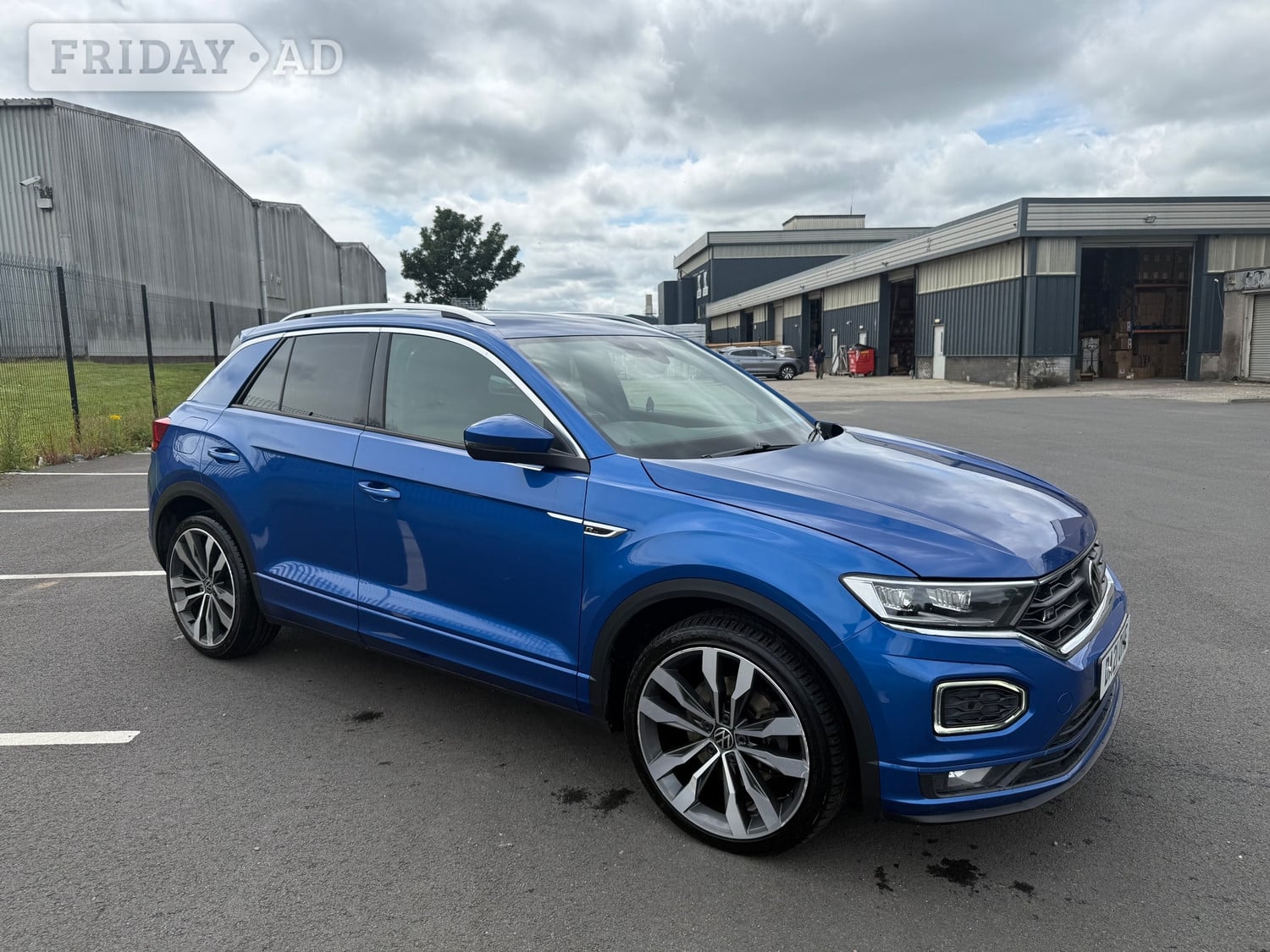 [ berth ]Volkswagen T-Roc