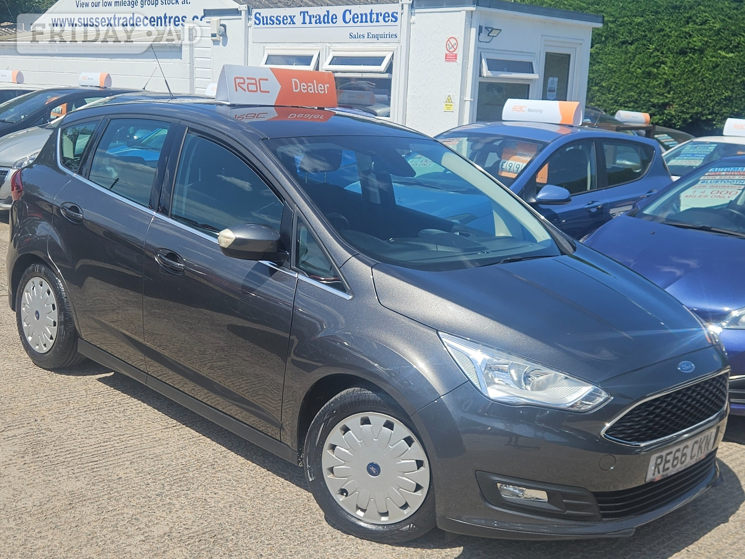 [ berth ]Ford C-MAX