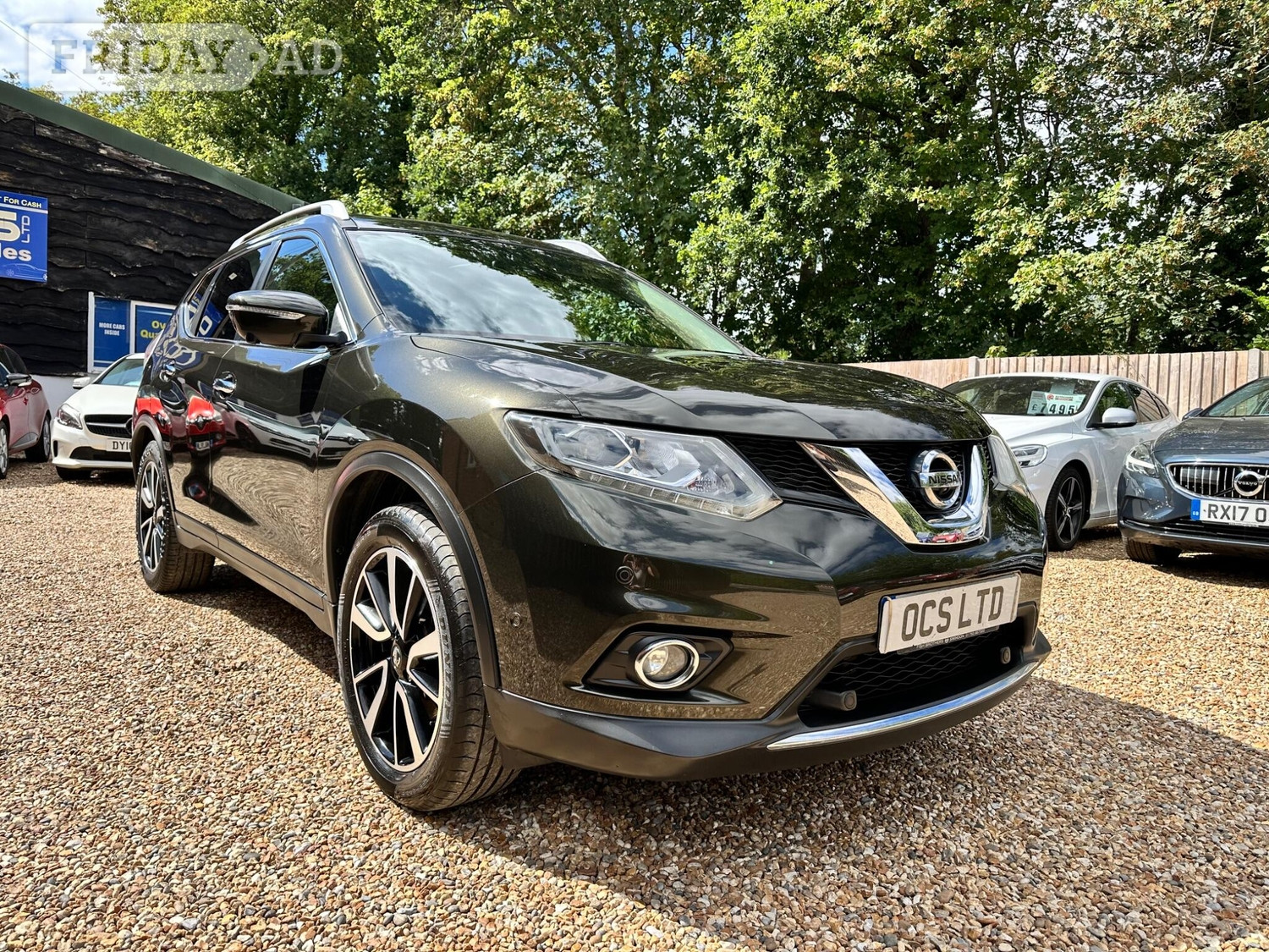 Nissan X-Trail Hook