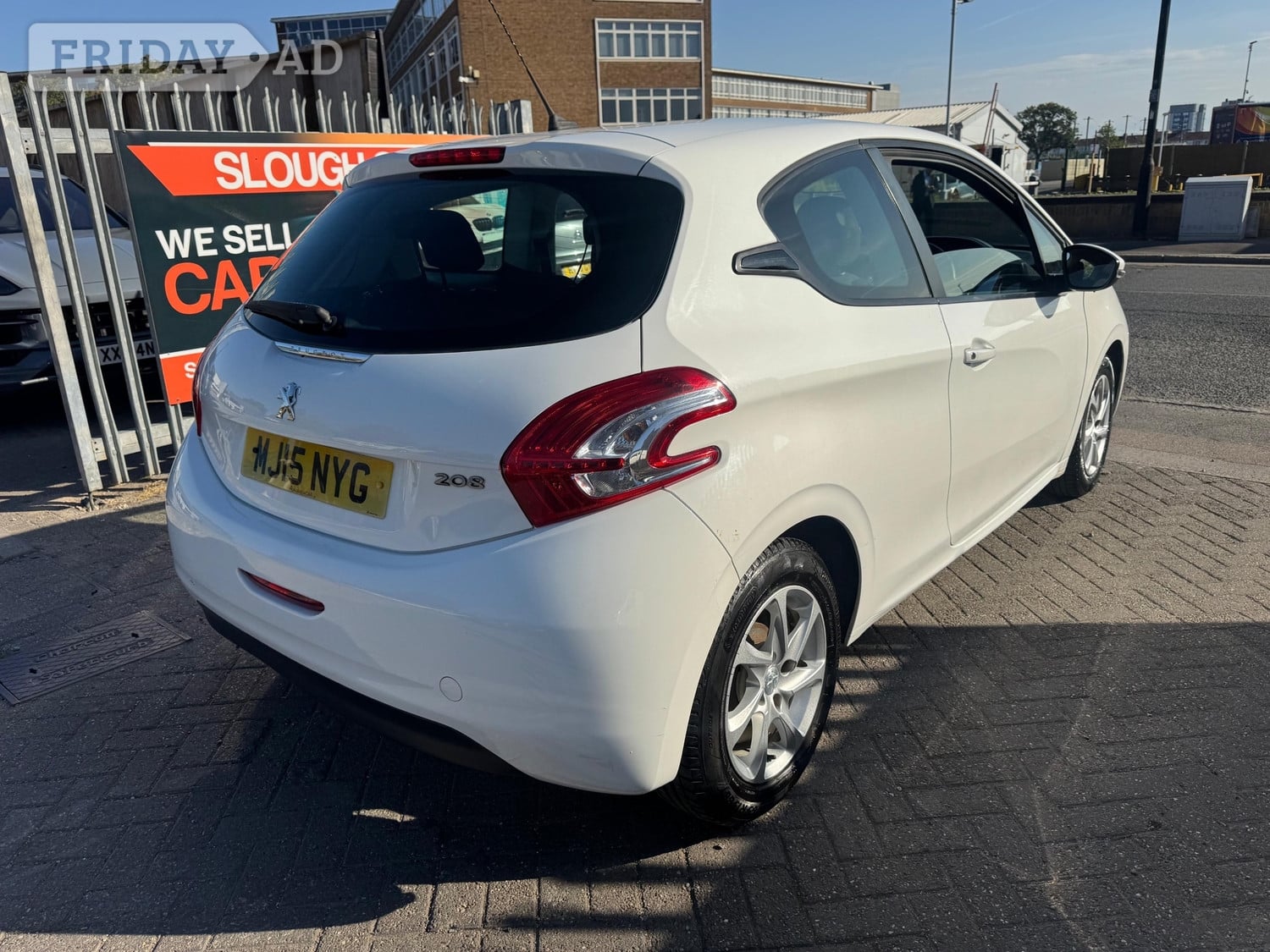 Peugeot 208 2015 - Cars in Slough