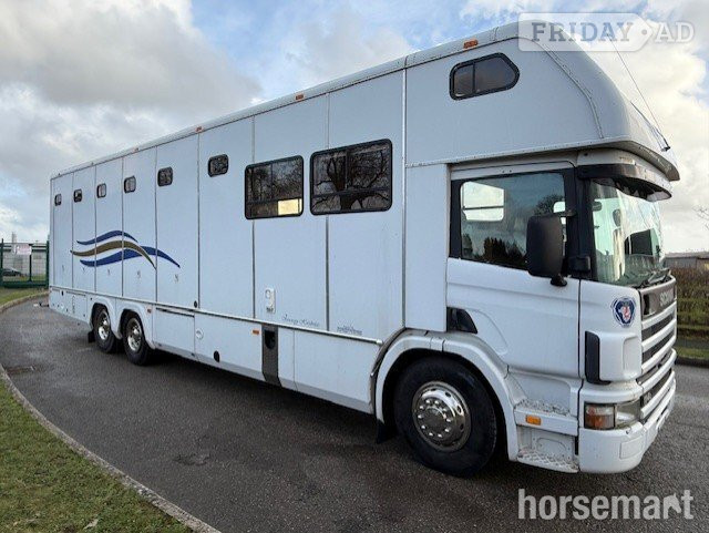 Sovereign 340 Scania Horsebox - Trailers & Horseboxes