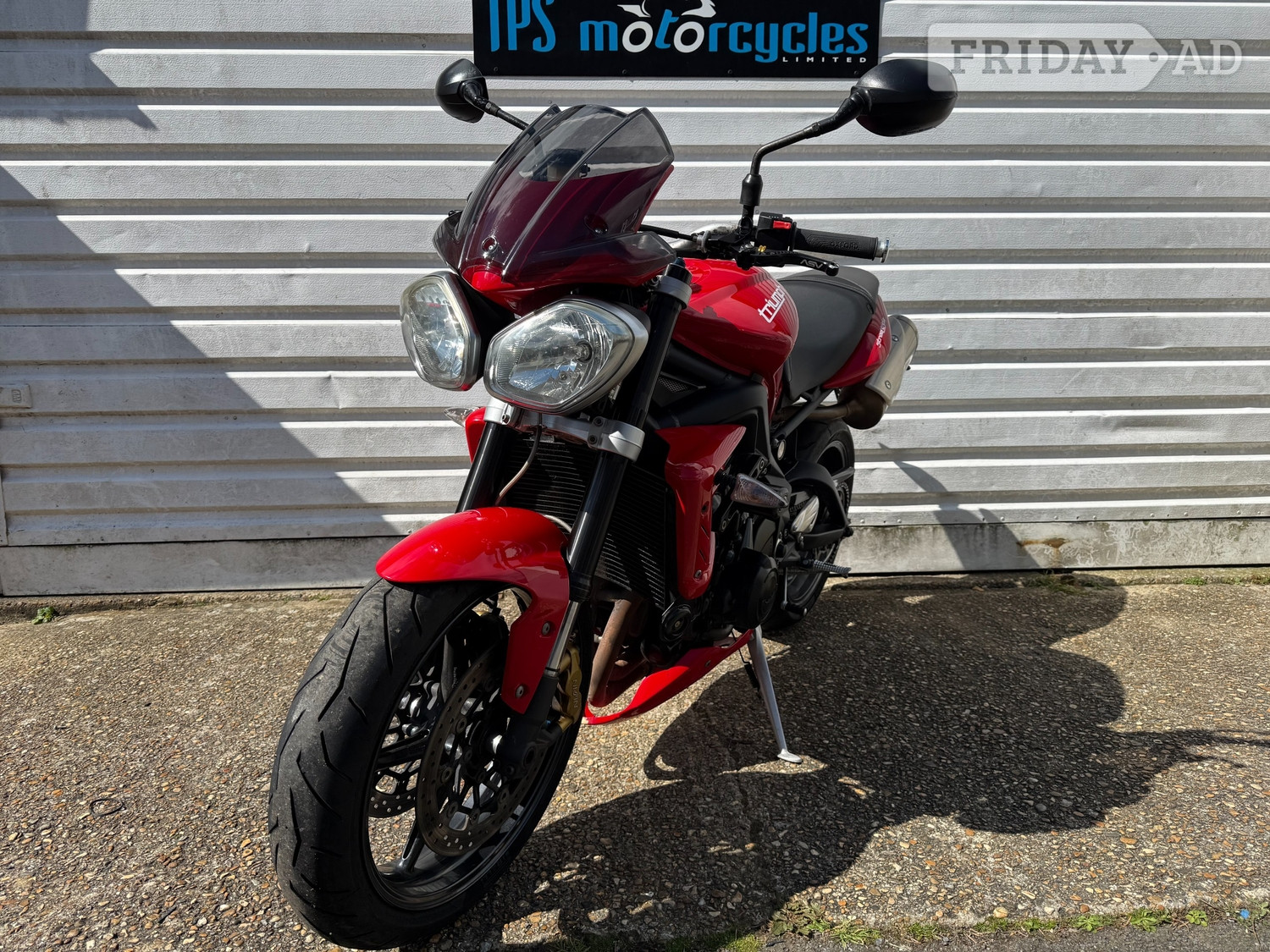 Triumph Street Triple 2011 - Motorbikes, Scooters & Quads in Eastbourne