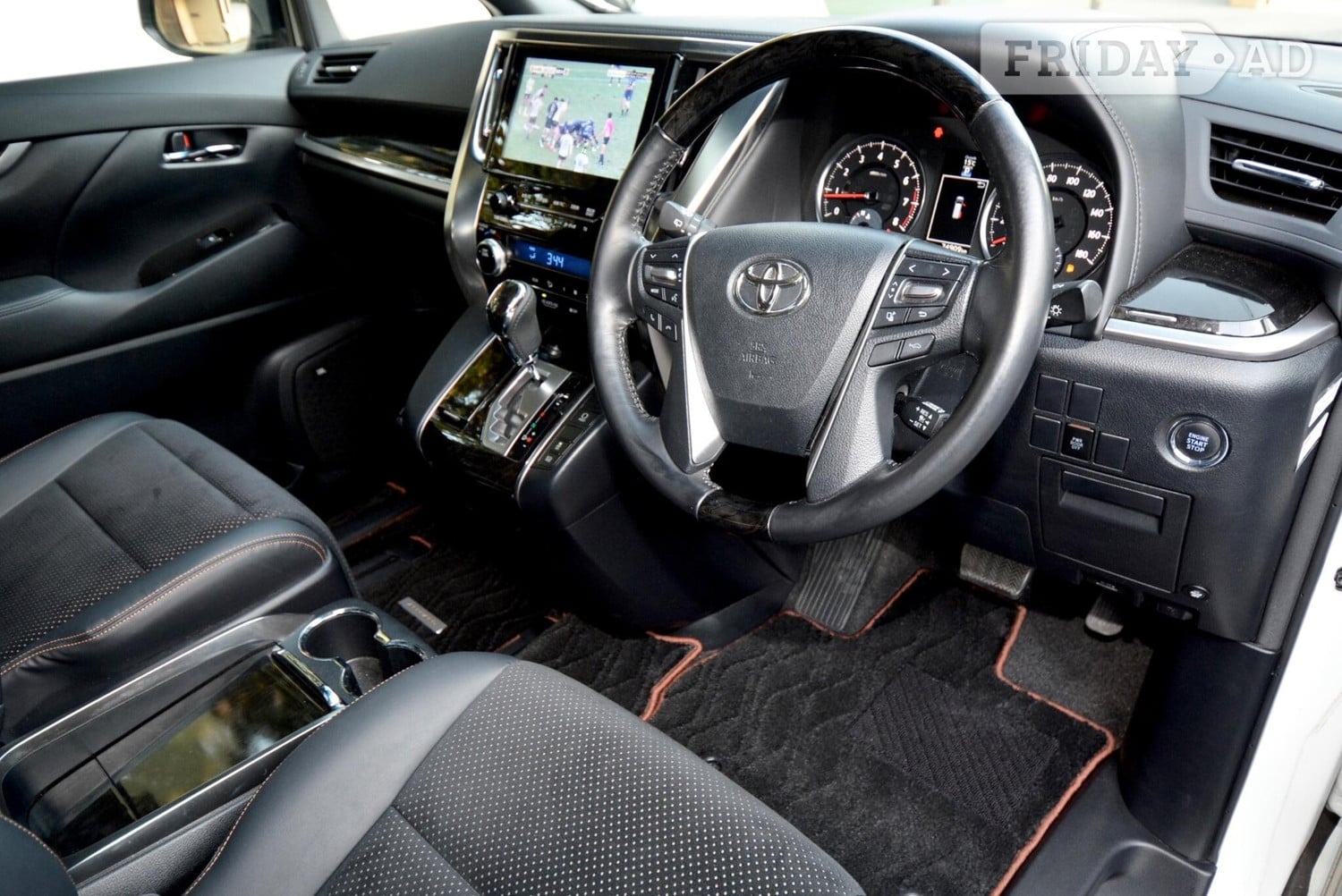 Toyota Alphard Chingford