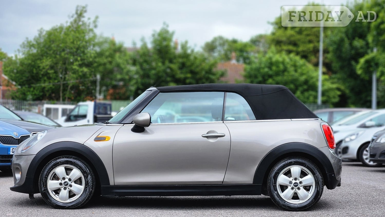 Mini Convertible 2016 - Cars