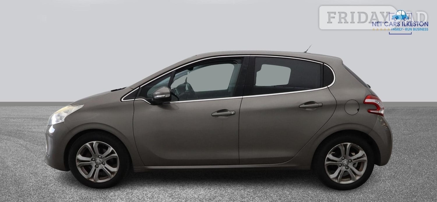 Peugeot 208 2013 - Cars in Ilkeston