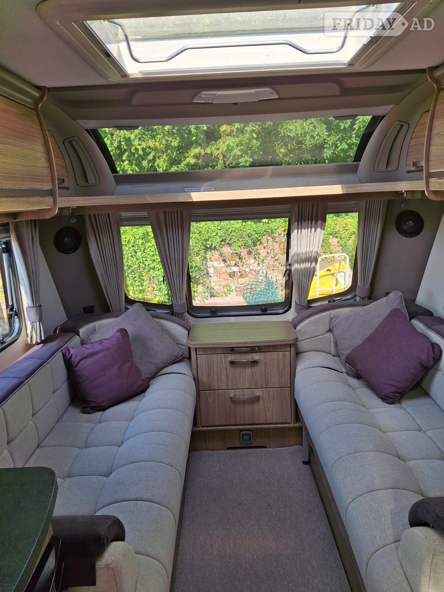 Coachman Chiltington VIP 460 2015 - Motorhomes & Caravans