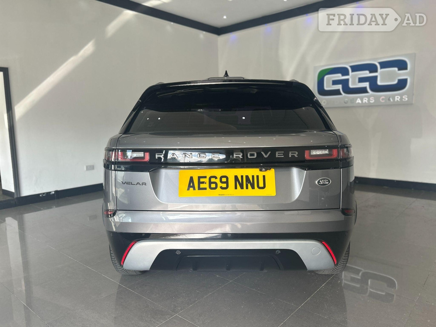 Land Rover Range Rover Velar 2019 - Cars in Stockport