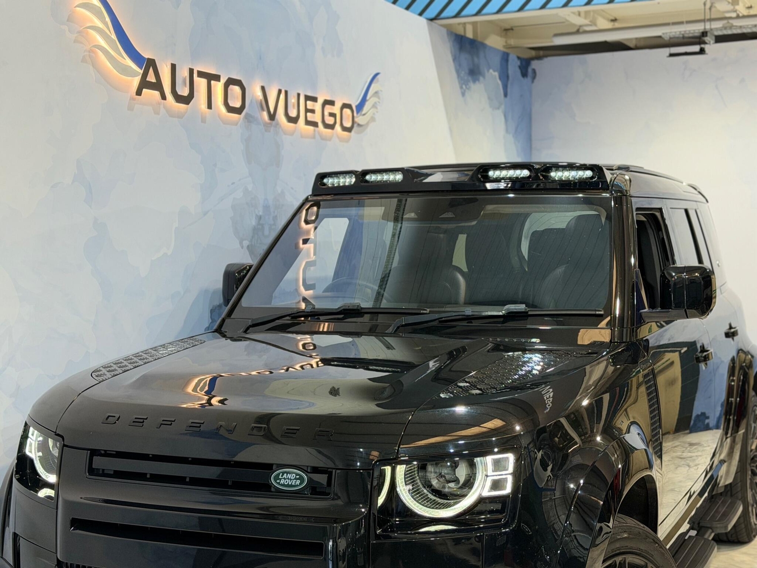 Land Rover Defender 110 2020 - Cars