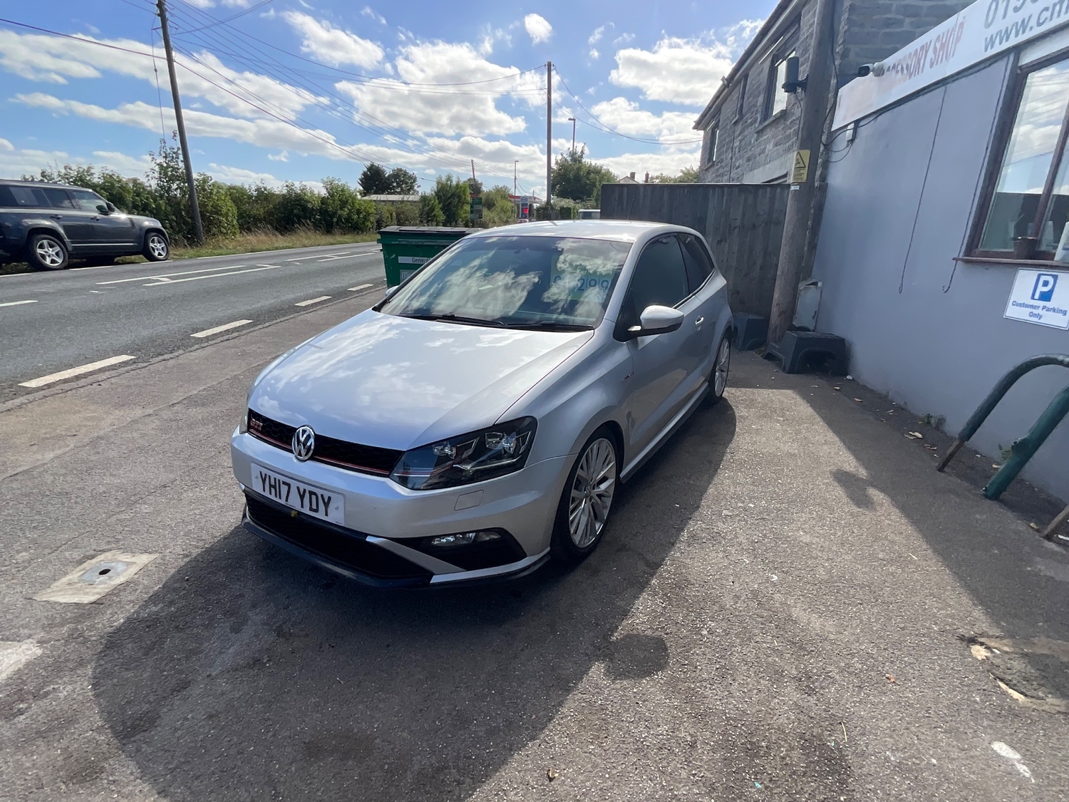 [ berth ]Volkswagen Polo
