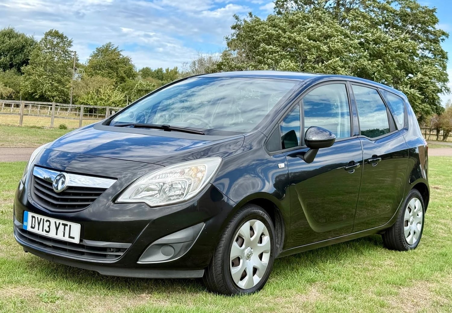 Vauxhall Meriva Bedford