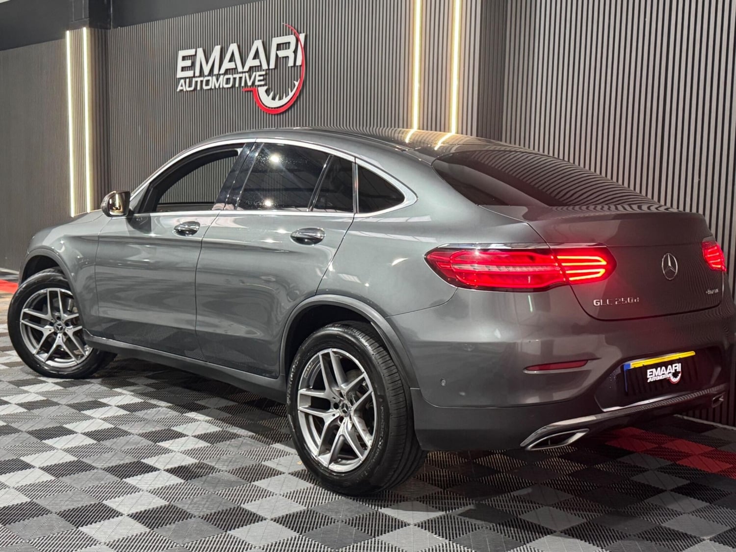 [ berth ]Mercedes-Benz GLC