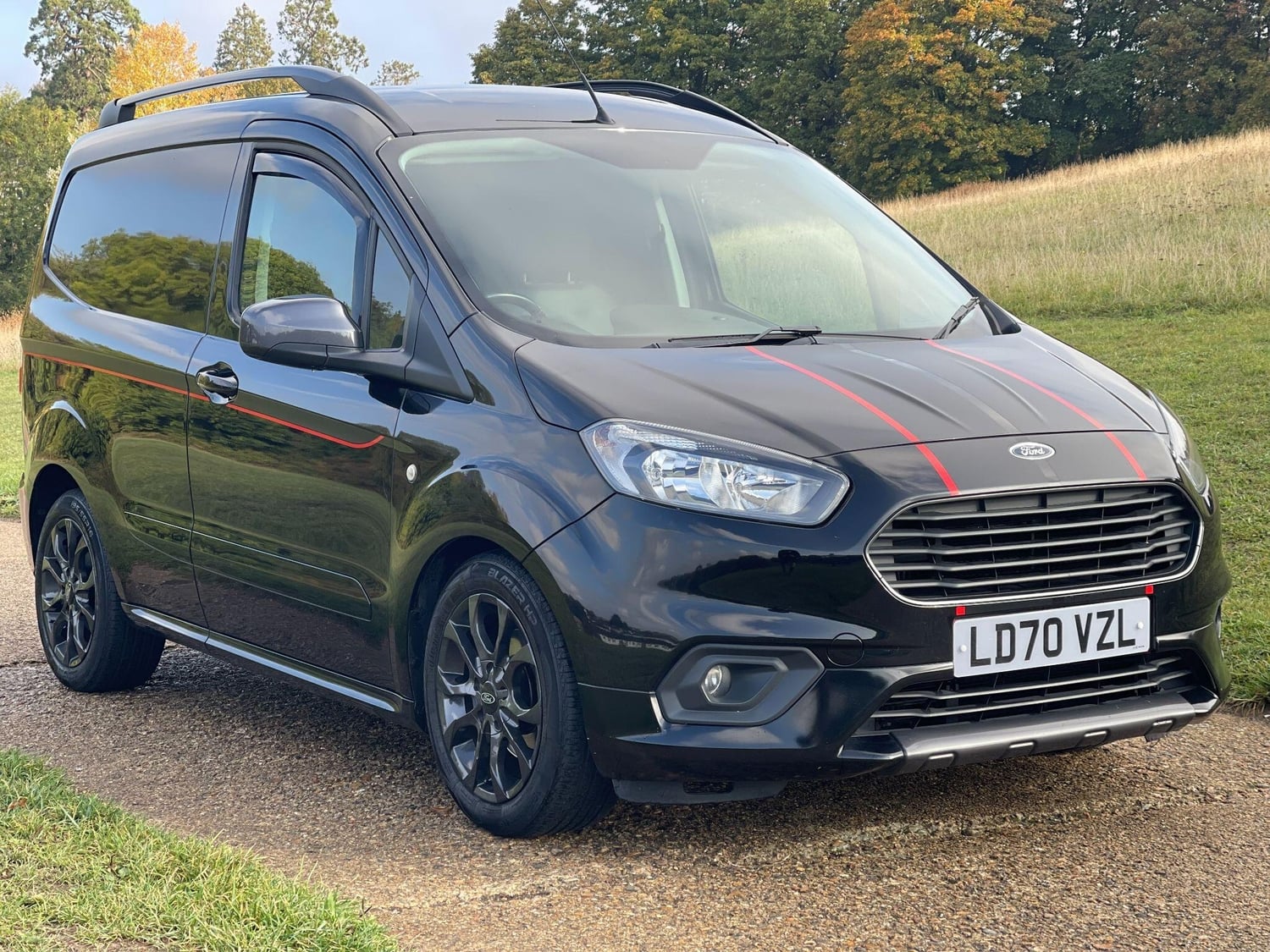 [ berth ]Ford Transit Courier
