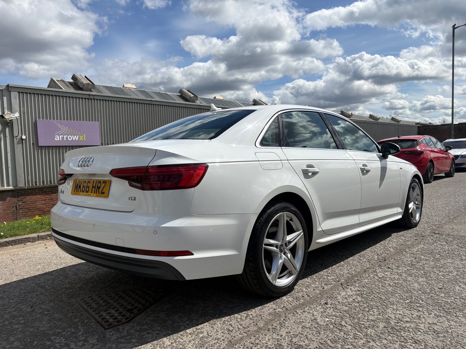 [ berth ]Audi A4