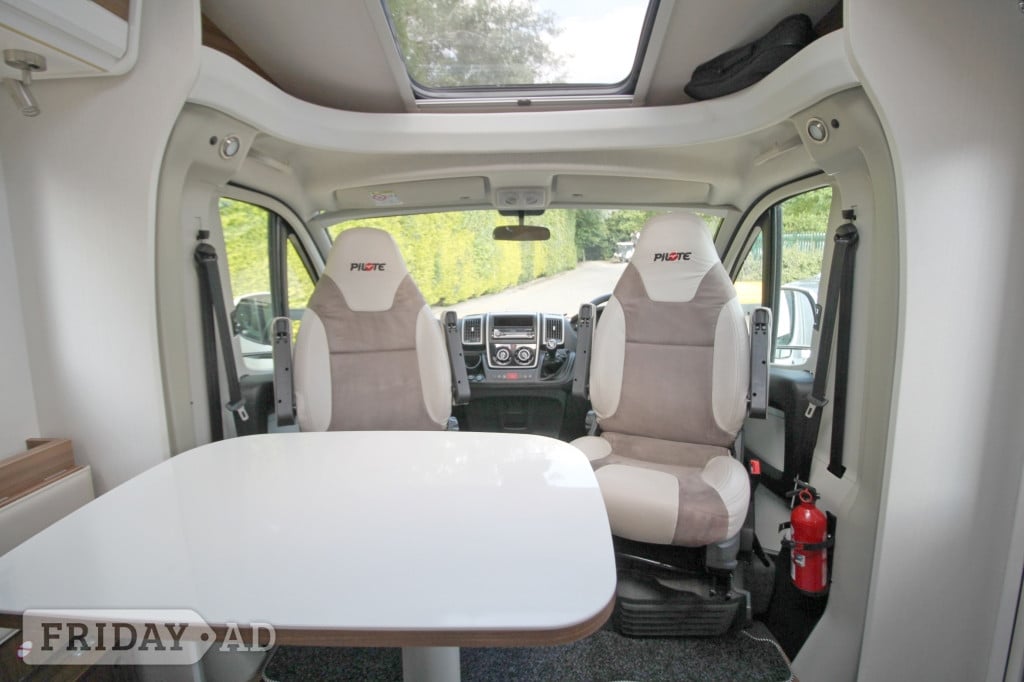 Pilote SENSATION P650 2018 for sale - Motorhomes & Caravans