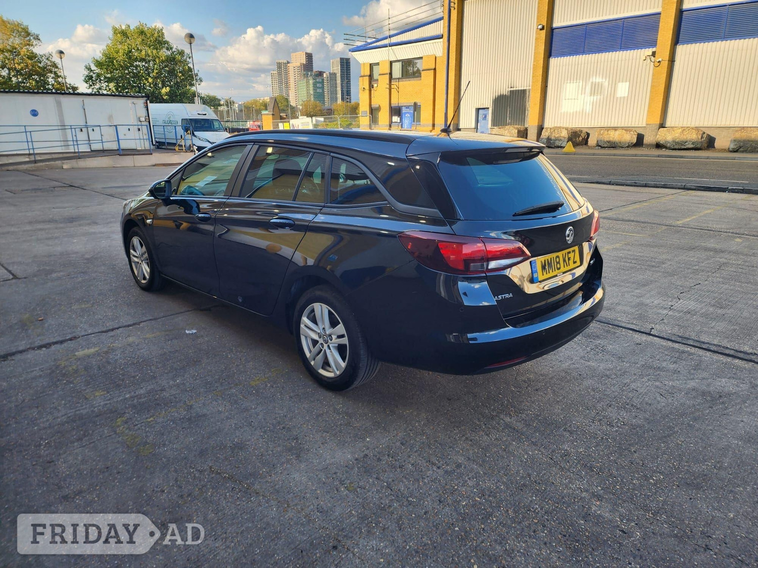 [ berth ]Vauxhall Astra