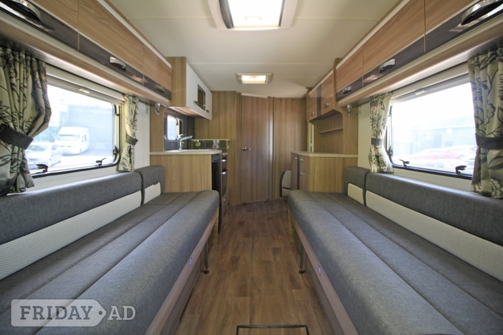 [2 berth ]Bessacarr 442