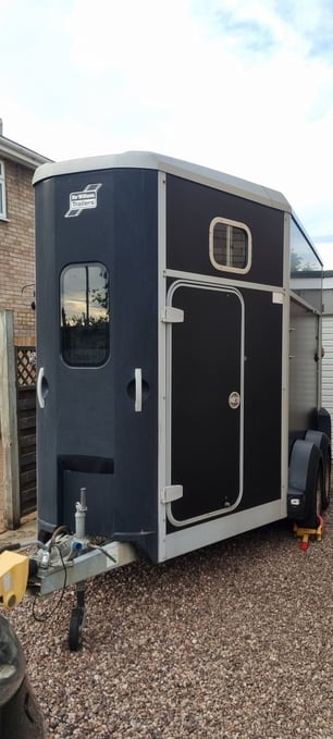 Ifor Williams HB511  Horse Trailer