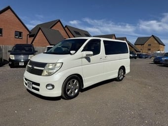 Nissan Elgrand 2009
